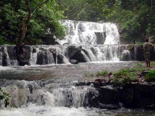 อุทยานแห่งชาติน้ำตกสามหลั่น